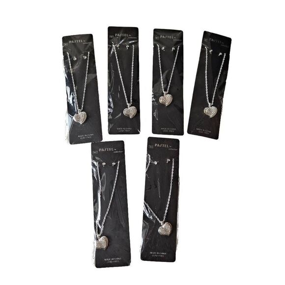 Set of 5 heart necklace and earring sets - Picture 1 of 5